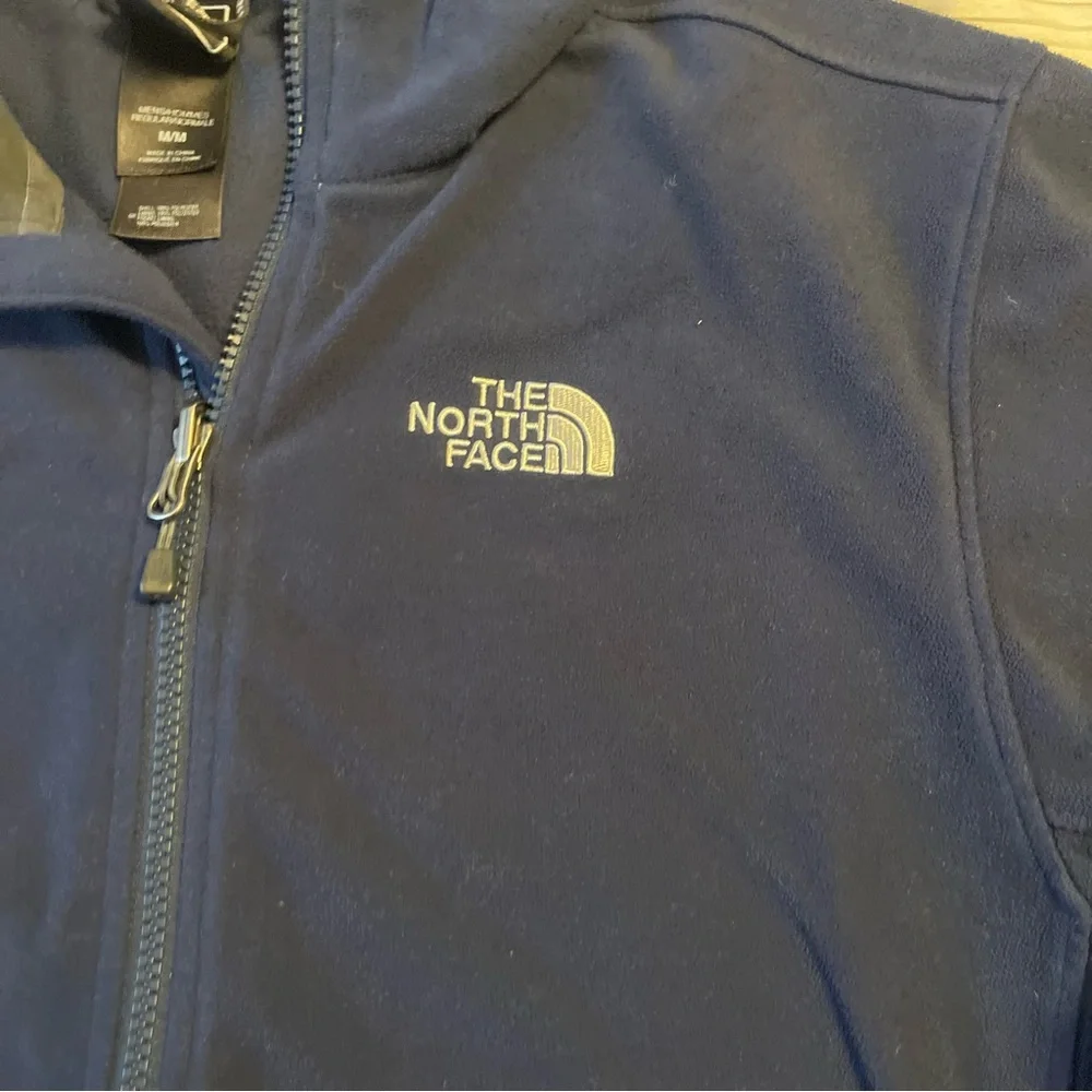 The North‎ Face navy blue fleece jacket size medium